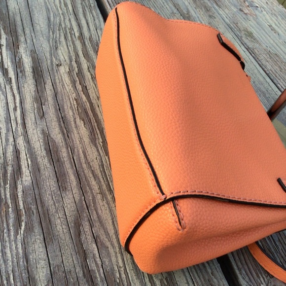 Marc Jacobs Orange Soft Leather Crossbody Bag - Picture 6 of 15